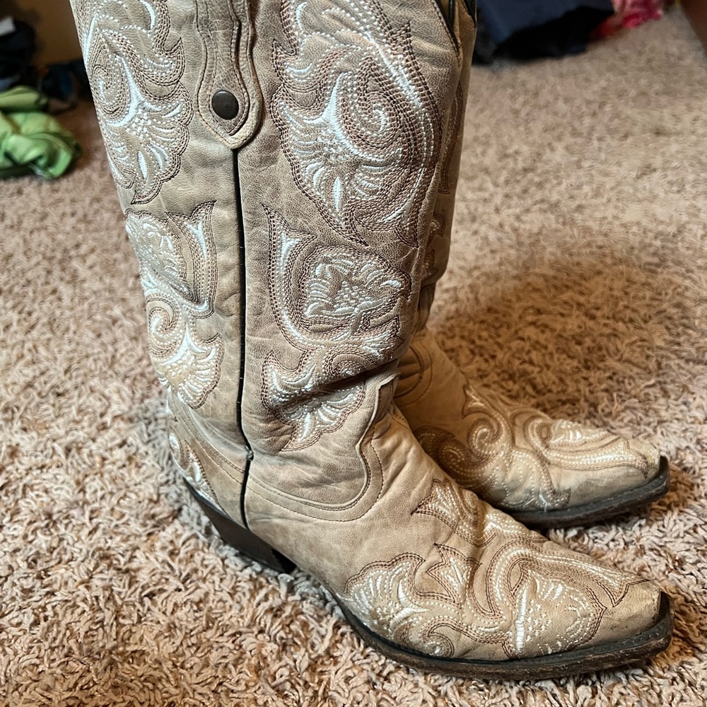 8.5 Corral Cowboy Boot Womens